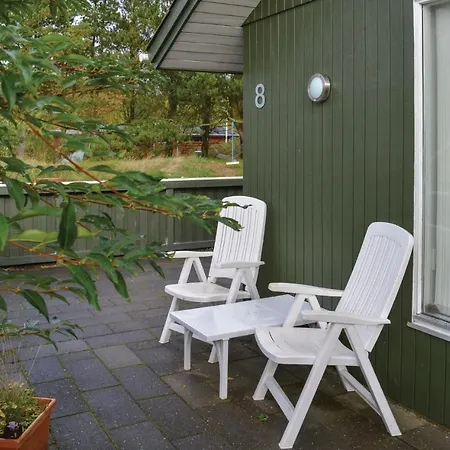 Three-Bedroom Holiday Home in Hemmet Vakantiehuis *