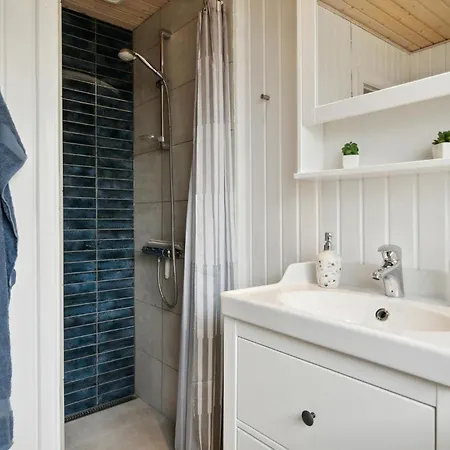 Three-Bedroom Holiday Home in Hemmet * Hemmet