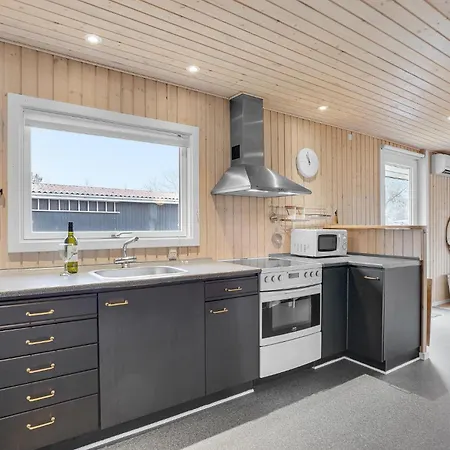 Three-Bedroom Holiday Home in Hemmet *